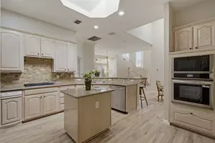 8625 Old Oak Dr, Irving, TX 75063 - Photo 12