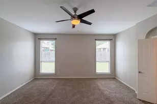 1205 Kachina Ln, Fort Worth, TX 76052 - Photo 4