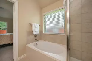 933 Keel Line Dr, Crowley, TX 76036 - Photo 20