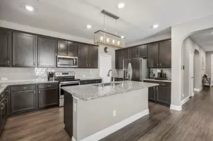 636 Fox View Dr, Fort Worth, TX 76131 - Photo 10