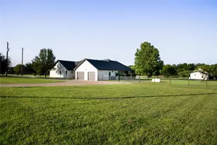 1324 Tidwell Rd, Weatherford, TX 76087 - Photo 2