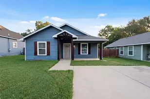 709 W Hull St, Denison, TX 75020 - Photo 1
