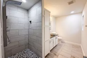 709 W Hull St, Denison, TX 75020 - Photo 14