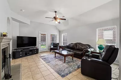 8586 Robertson Drive, Frisco, TX 75036 - Photo 2