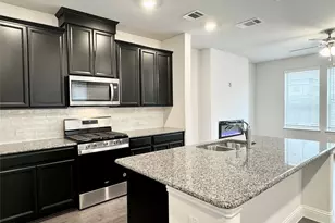 7837 Bayside Dr, Rowlett, TX 75088 - Photo 6