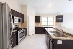 1441 Forest Oaks Ct, Frisco, TX 75036 - Photo 6