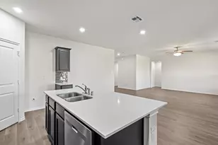 499 Sebastian Ln, Waxahachie, TX 75165 - Photo 6