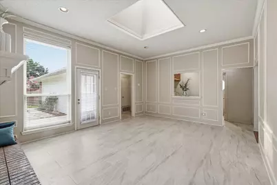 4203 Meadow Ridge Drive, Carrollton, TX 75010 - Photo 10