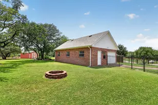 140 Oakwood Ct, Lakeside, TX 76135 - Photo 24