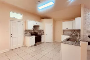 1029 Port Mansfield Dr, Little Elm, TX 75068 - Photo 8
