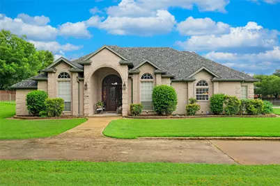 1718 Wanda Way, Arlington, TX 76001 - Photo 1