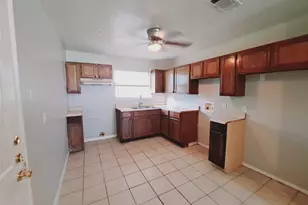 3831 Castle Hills Dr, Dallas, TX 75241 - Photo 6
