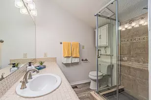 5590 Spring Valley Rd, Dallas, TX 75254 - Photo 24