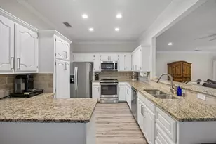 729 Herman Dr, Hurst, TX 76054 - Photo 12