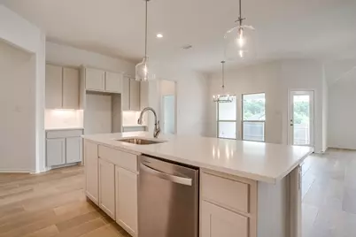 6913 Trail Rock Drive, Benbrook, TX 76126 - Photo 8