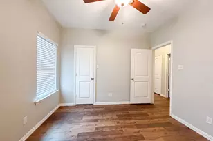 619 E Arlington Ave, Fort Worth, TX 76104 - Photo 12