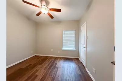 619 E Arlington Avenue, Fort Worth, TX 76104 - Photo 10
