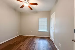 619 E Arlington Ave, Fort Worth, TX 76104 - Photo 10