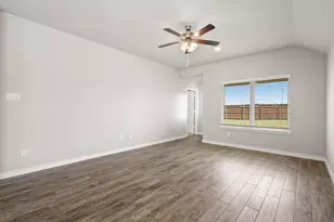 7004 Trestle St, Fort Worth, TX 76036 - Photo 6
