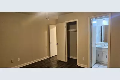 1824 Holly Oak Street, Arlington, TX 76012 - Photo 4