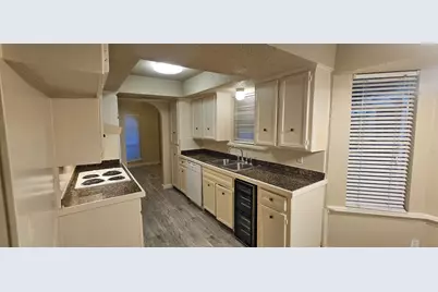 1824 Holly Oak Street, Arlington, TX 76012 - Photo 12