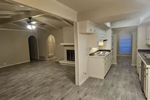 1824 Holly Oak St, Arlington, TX 76012 - Photo 10