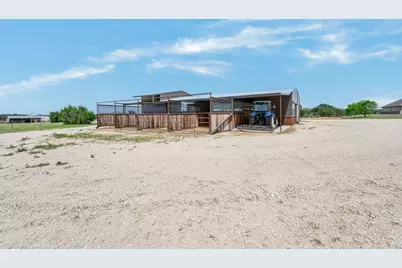 335 Remuda Trail, Stephenville, TX 76401 - Photo 28
