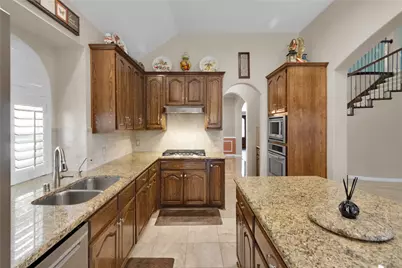 964 Wellington Drive, Lewisville, TX 75067 - Photo 20