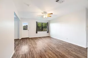 350 Town E Dr, Reno, TX 75462 - Photo 4