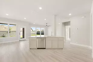 825 Twisted Leaf Ln, Little Elm, TX 76227 - Photo 8