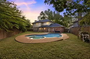 2505 Classic Ct W, Bedford, TX 76021 - Photo 36