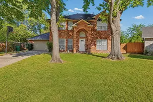 2505 Classic Ct W, Bedford, TX 76021 - Photo 1
