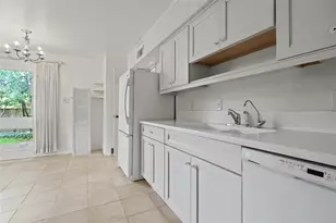 807 Edgefield Dr, Richardson, TX 75080 - Photo 6
