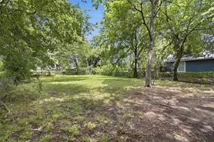 615 W Coffin St, Denison, TX 75020 - Photo 24