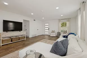 10229 San Juan Ave, Dallas, TX 75228 - Photo 6