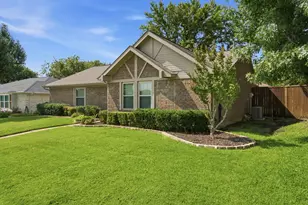 1554 Waterford Dr, Lewisville, TX 75077 - Photo 6