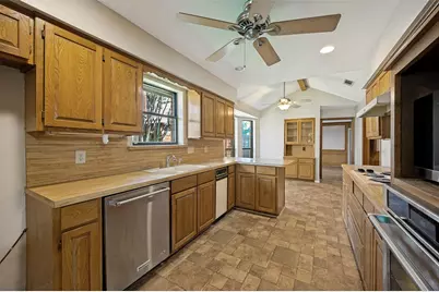 2505 Copper Creek Lane, Carrollton, TX 75006 - Photo 12