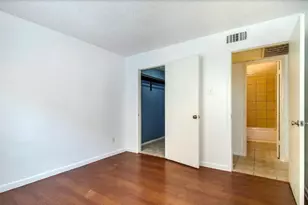 8110 Skillman St, Dallas, TX 75231 - Photo 12