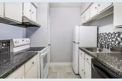 8110 Skillman Street #1020, Dallas, TX 75231 - Photo 8