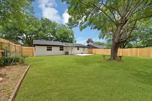 807 Hillcrest Dr, Arlington, TX 76010 - Photo 22