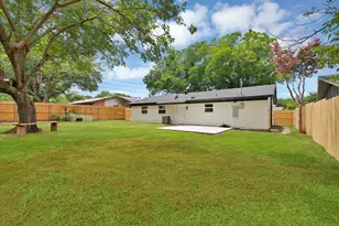 807 Hillcrest Dr, Arlington, TX 76010 - Photo 26