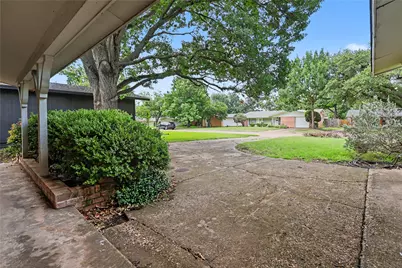 910 Wisteria Way, Richardson, TX 75080 - Photo 2