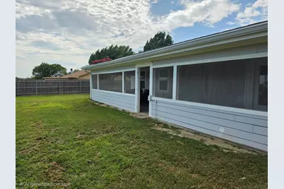 3565 W Moonlight Drive, Robinson, TX 76706 - Photo 8