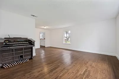 5319 Urban Crest Road, Dallas, TX 75227 - Photo 4