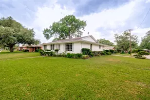 5319 Urban Crest Rd, Dallas, TX 75227 - Photo 2