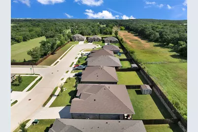 321 Valentine Court, Burleson, TX 76028 - Photo 34