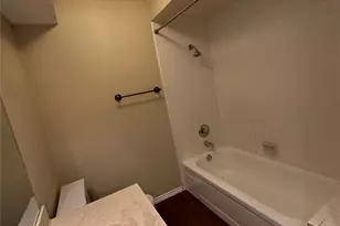 630 W Canty St, Dallas, TX 75208 - Photo 12