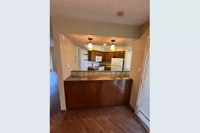 630 W Canty Street #B4, Dallas, TX 75208 - Photo 4