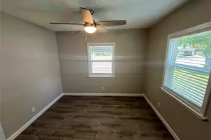 2100 Camden Dr, Garland, TX 75041 - Photo 14