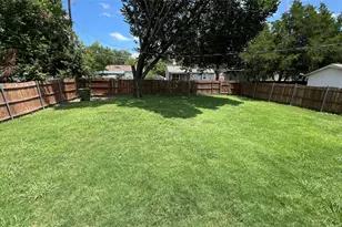 2100 Camden Dr, Garland, TX 75041 - Photo 16